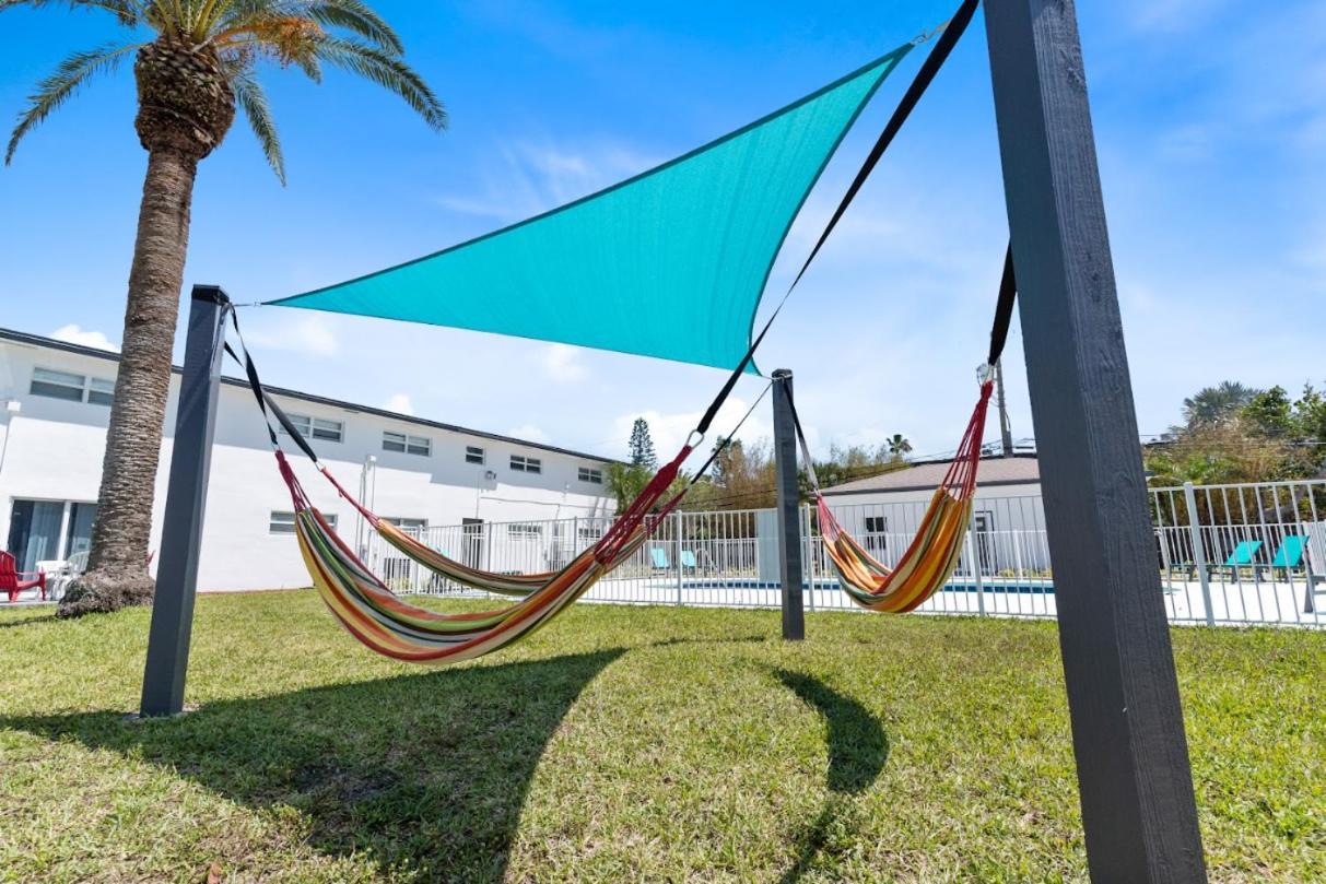 Ocean 20 - Sunny Seaside Apartment Indian Harbour Beach Exterior photo