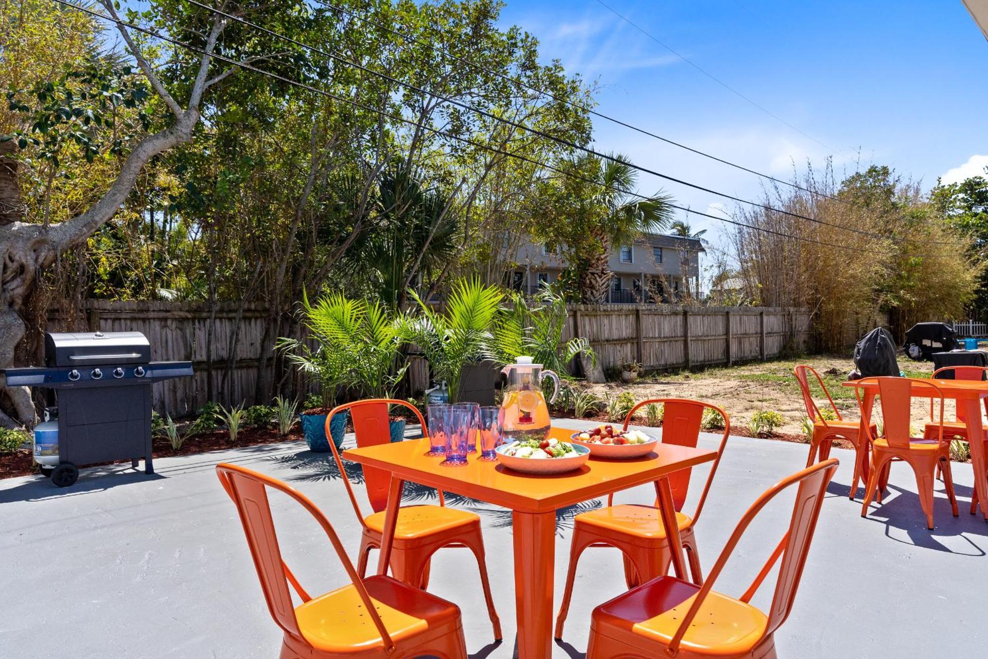 Ocean 20 - Sunny Seaside Apartment Indian Harbour Beach Exterior photo